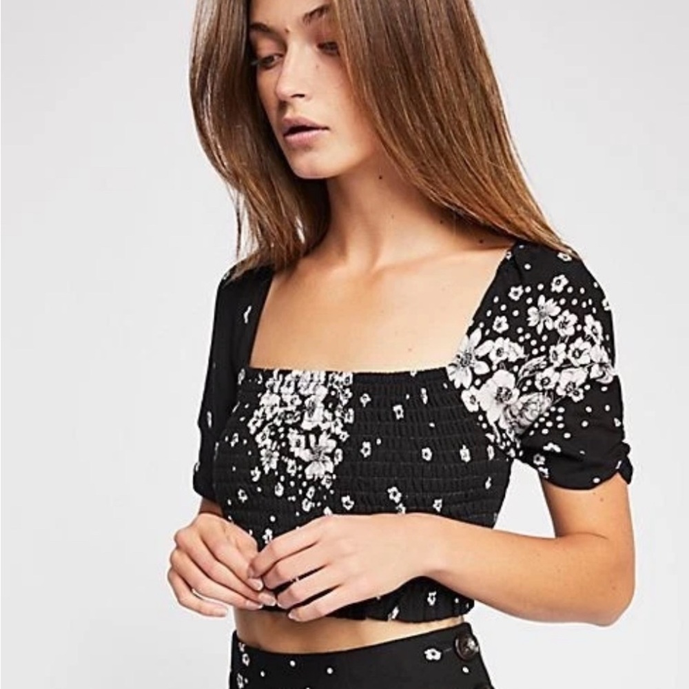 Free People Boho Smocked Black White Floral Tie Puff Sleeve Crop Top 2